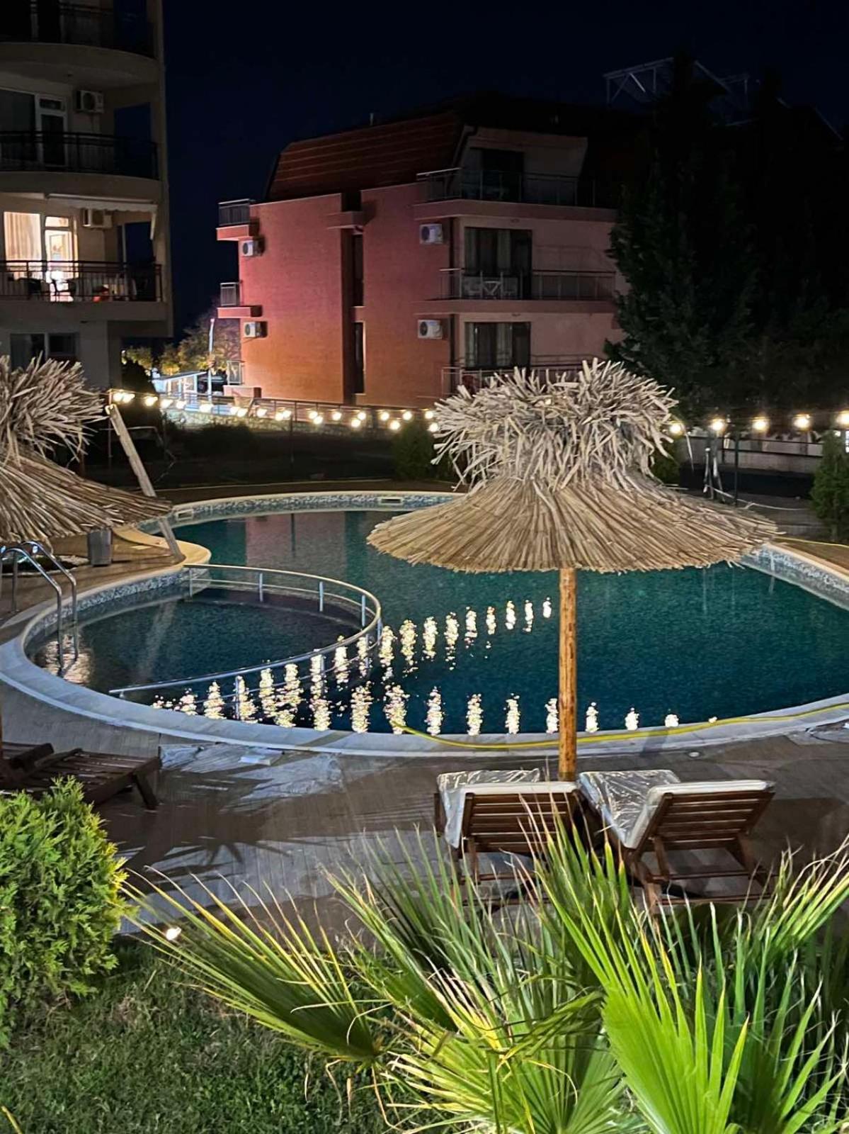 Larenta Sveti Vlas, Ulitsa Cherno More 12 Esterno foto